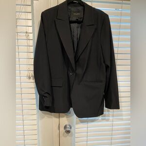 Women’s Black Long Sleeve Blazer NWOT size 16